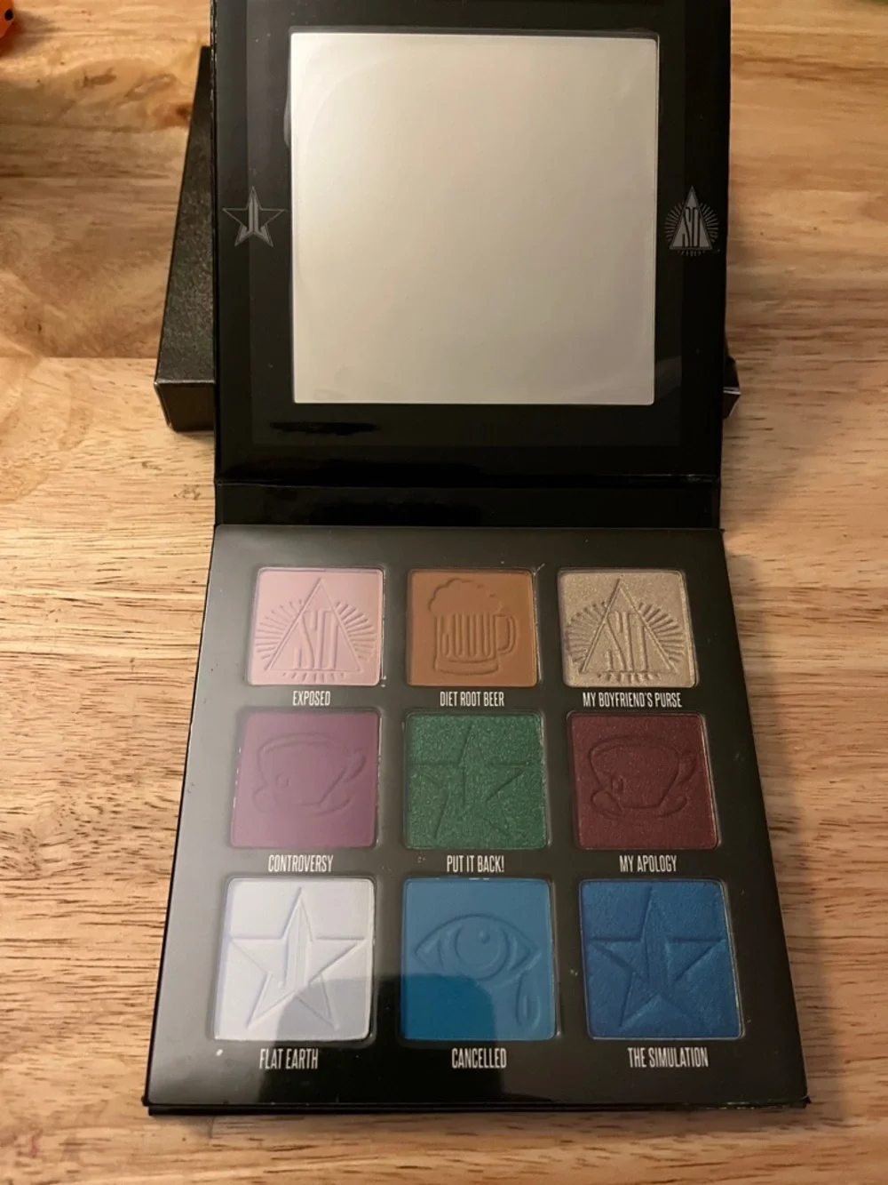 Jeffree Star x Shane Dawson Mini Controversy Eyeshadow Palette